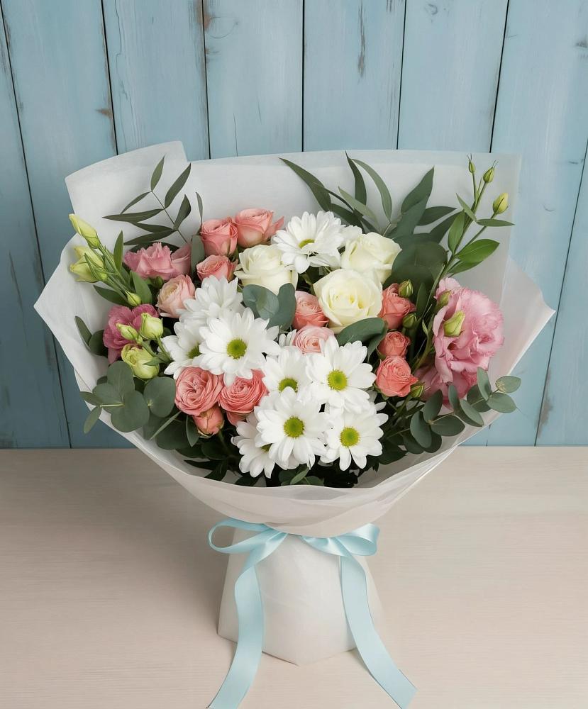 Букет цветов из: Розы, Лизиантусы и Хризантемы в Устье