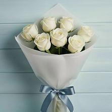 Букет 7 Белых роз Эдлесс Лав в Устье