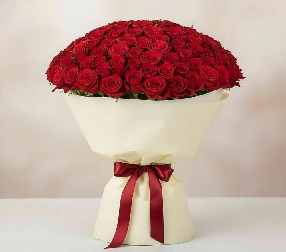 Букет 101 Красная роза Милано в Устье