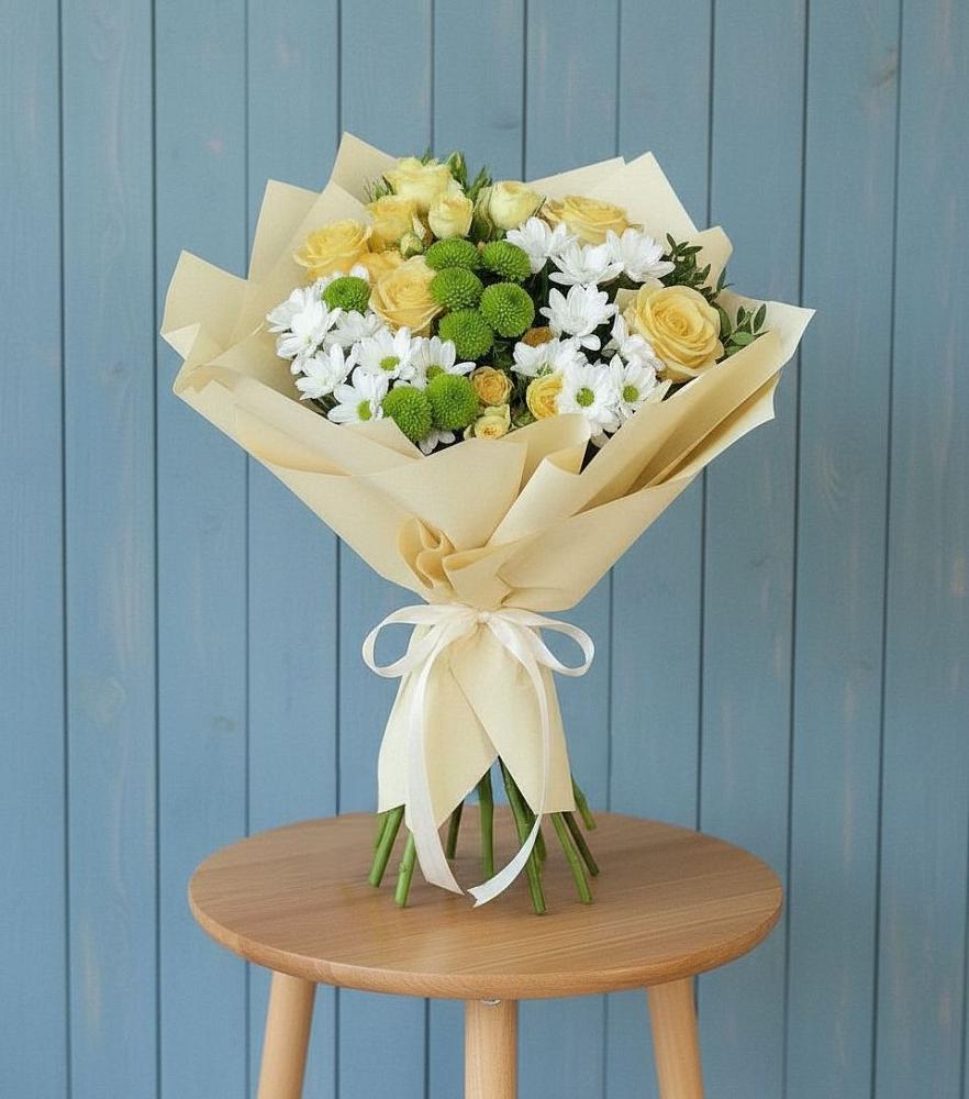 Букет цветов из: Хризантемы и Розы в Устье