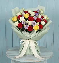 Букет цветов из:  Розы в Устье
