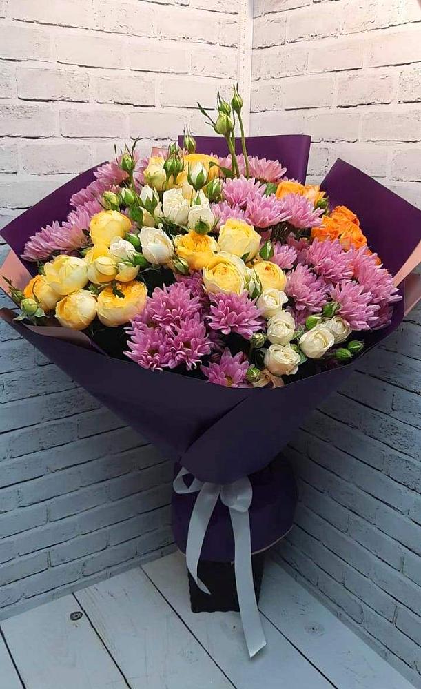 Букет цветов из: Хризантемы и Розы в Устье