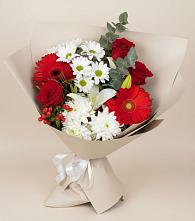Букет цветов из:  Розы, Хризантемы, Герберы и Лилии в Устье