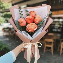 Букет цветов из:  Розы в Устье