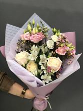 Букет цветов из:  Альстромерии, Розы и Лизиантусы #REPLACE_PRED# Устье