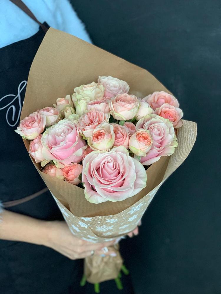 Букет цветов из: Хризантемы и Розы в Устье