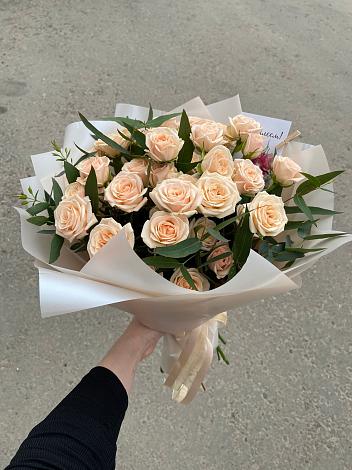 Букет Кремовые розы Латте в Устье