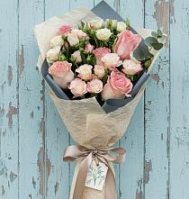 Букет цветов из:  Розы в Устье
