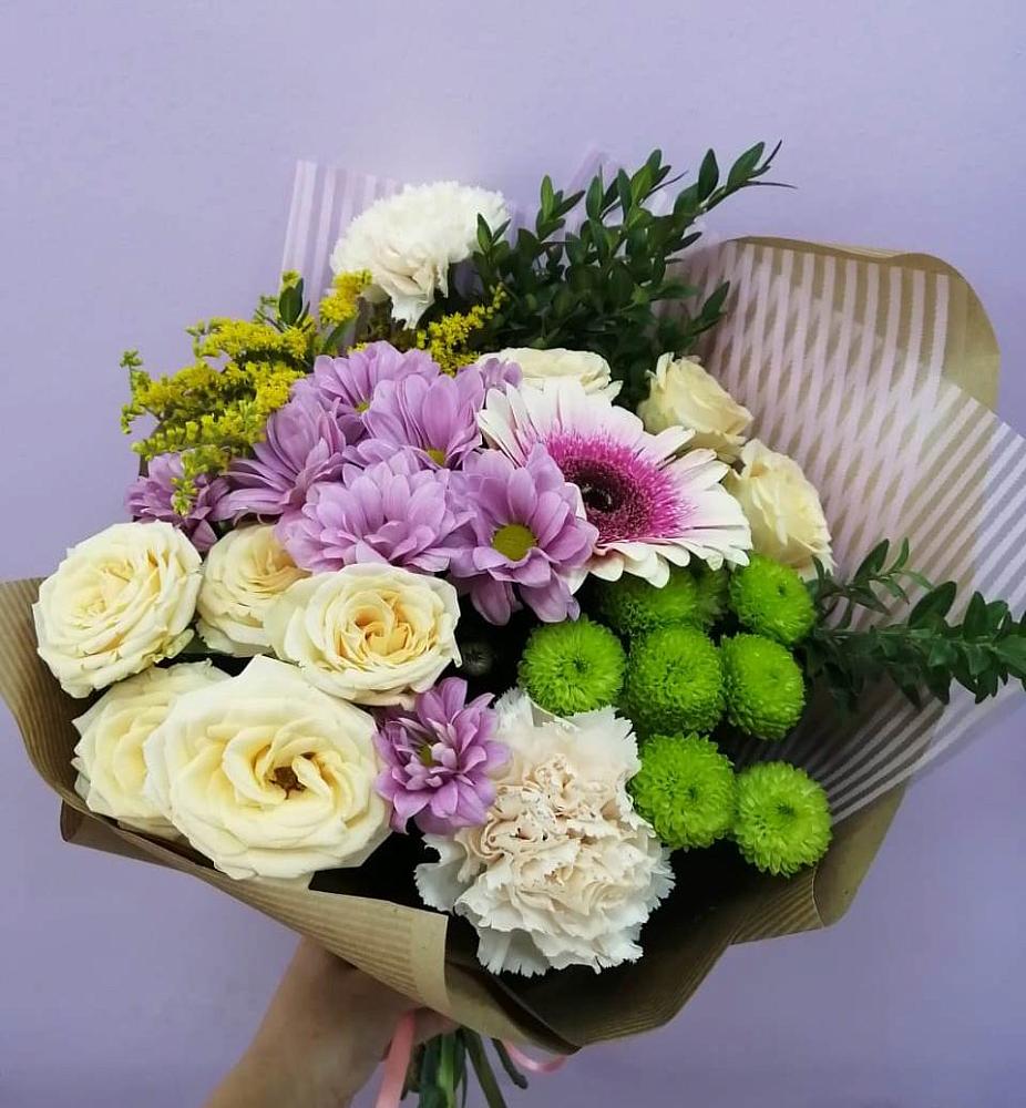 Букет цветов из: Хризантемы, Розы, Гвоздики и Герберы в Устье