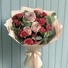 Букет цветов из:  Гвоздики и Розы в Устье
