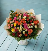 Букет Микс из разноцветных кустовых роз в Устье