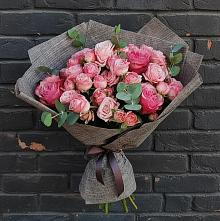 Букет цветов из:  Розы в Устье