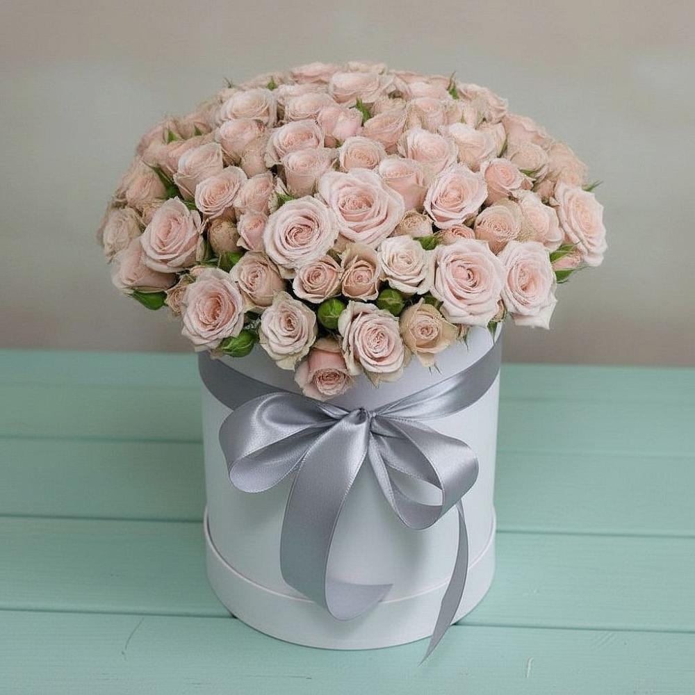 Цветочная композиция из Розы в шляпной коробке в Устье