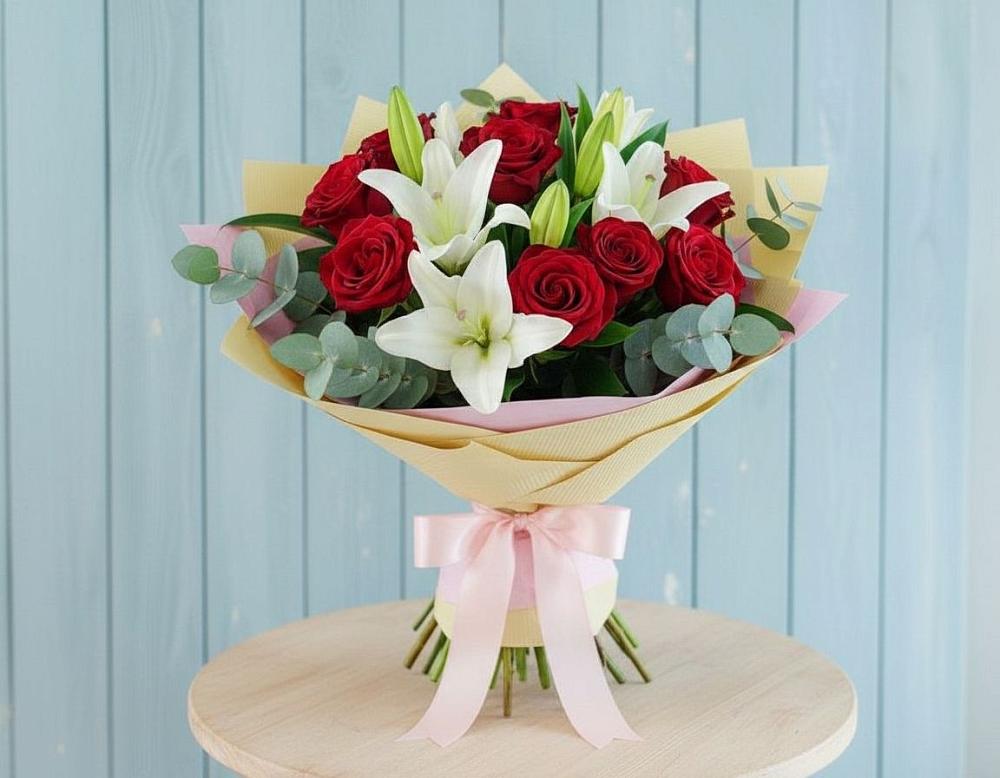 Букет цветов из: Лилии и Розы в Устье