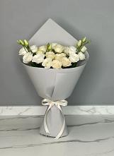 Букет цветов из:  Розы и Лизиантусы в Устье